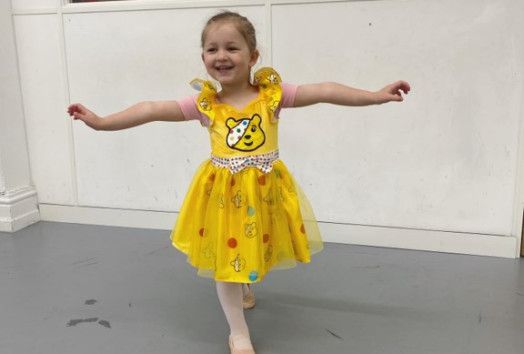 Joséphine is learning Silks as part of her training at LIPA!